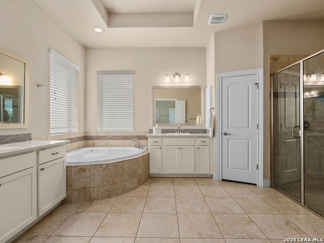 Image 18 of 40 For 18003 Resort View