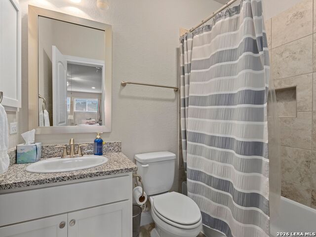 Image 22 of 40 For 18003 Resort View