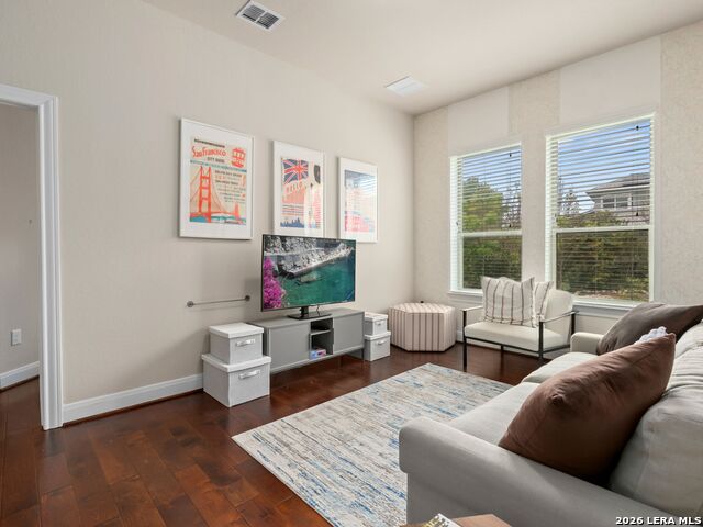 Image 23 of 40 For 18003 Resort View