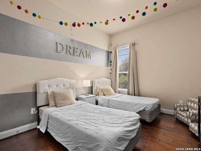 Image 24 of 40 For 18003 Resort View