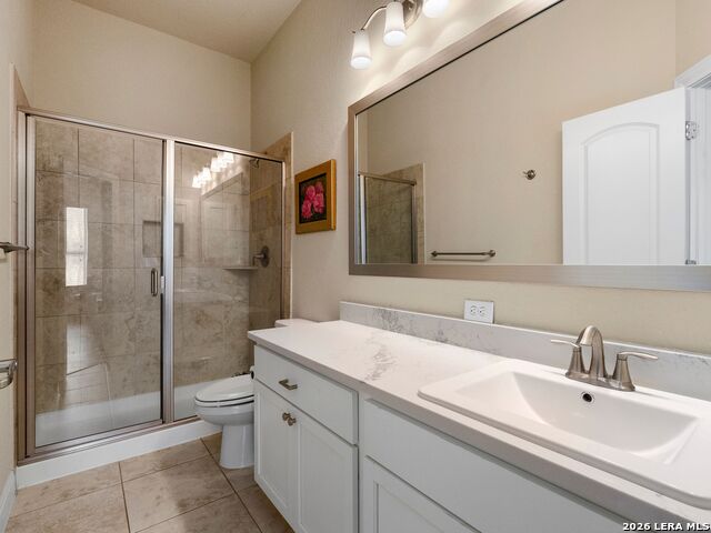 Image 25 of 40 For 18003 Resort View