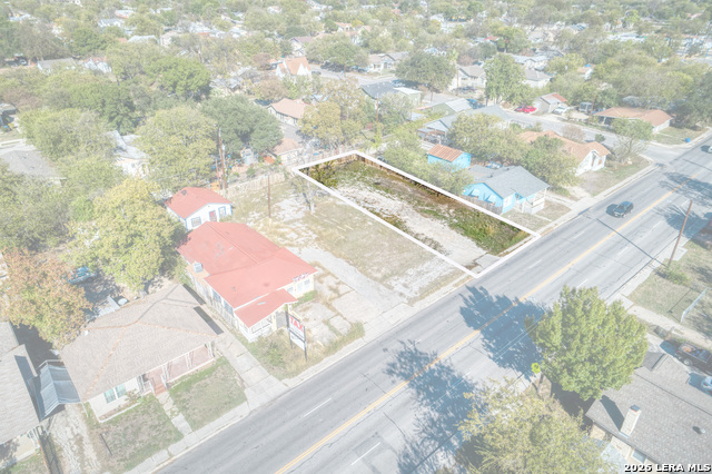 Image 3 of 5 For 1015 Fresno  