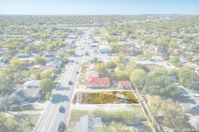 Image 5 of 5 For 1017 Fresno  