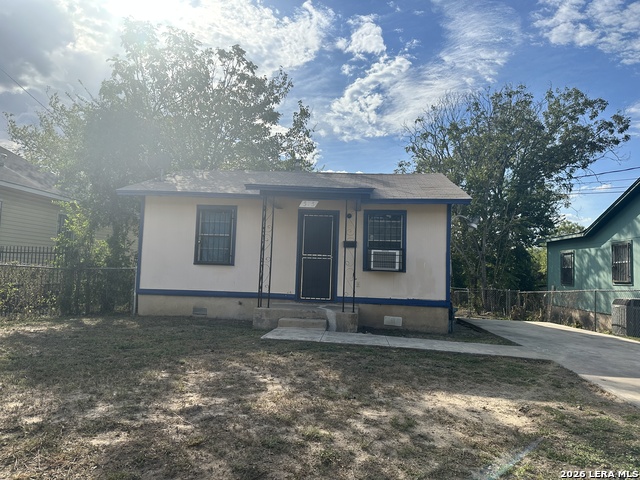 Image 3 of 11 For 515 Clark  