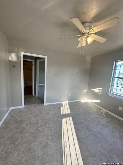 Image 5 of 11 For 515 Clark  