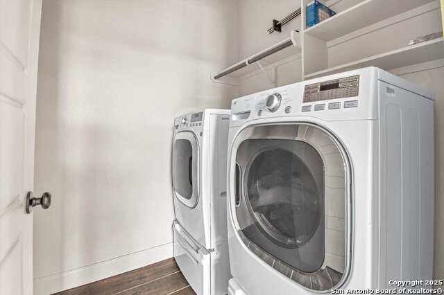 Image 19 of 21 For 2195 August Ave