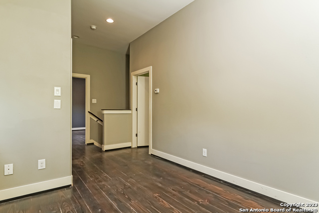 Image 12 of 26 For 262 East Cevallos