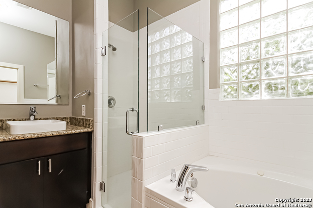 Image 16 of 26 For 262 East Cevallos