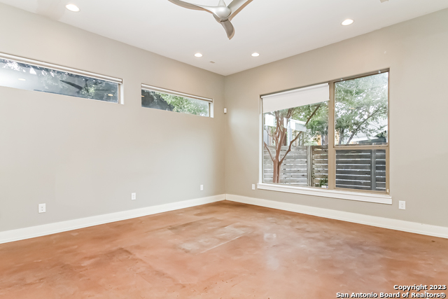 Image 5 of 26 For 262 East Cevallos