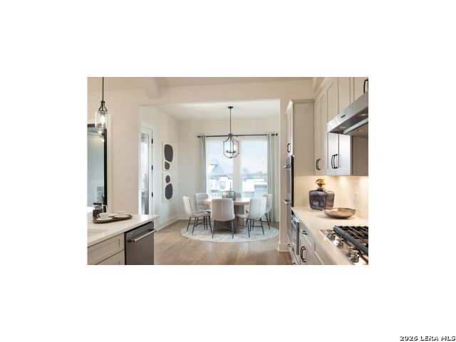 Image 4 of 12 For 26830 Highland Crest