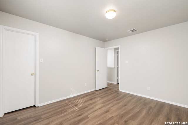 Image 26 of 35 For 9207 Mission Strm