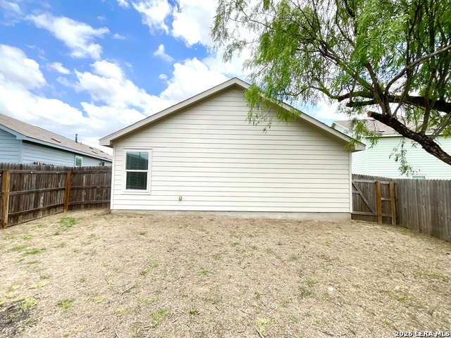 Image 19 of 29 For 907 Cook Bend