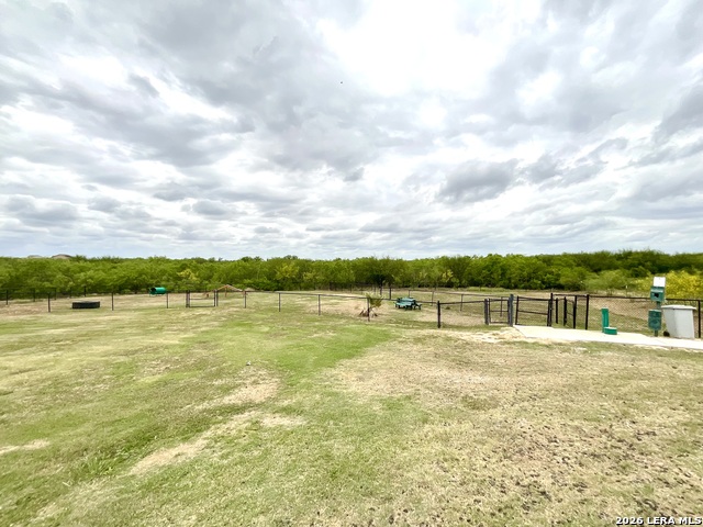 Image 23 of 29 For 907 Cook Bend