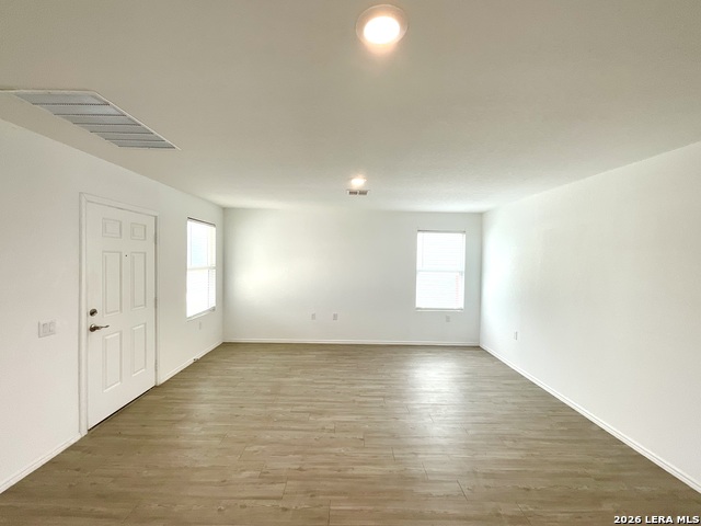 Image 4 of 29 For 907 Cook Bend