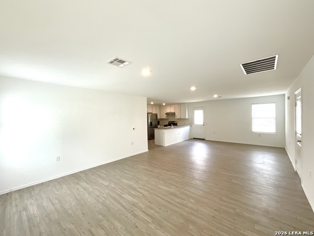 Image 5 of 29 For 907 Cook Bend