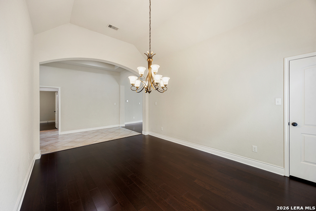 Image 17 of 46 For 518 Lucrezia