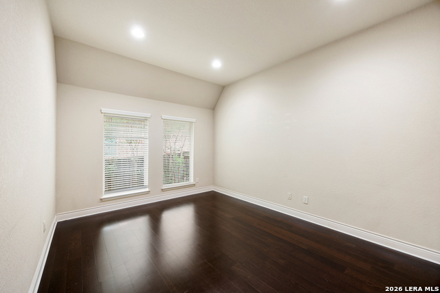 Image 18 of 46 For 518 Lucrezia