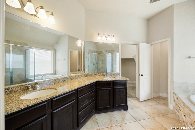 Image 22 of 46 For 518 Lucrezia