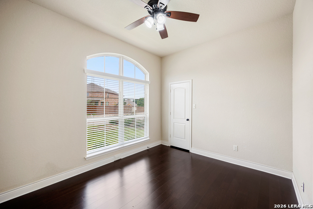 Image 25 of 46 For 518 Lucrezia