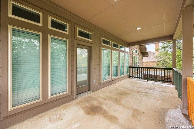 Image 34 of 46 For 518 Lucrezia