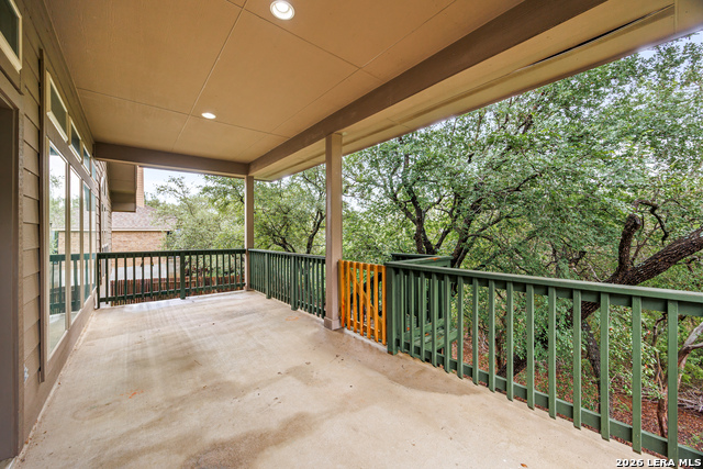 Image 35 of 46 For 518 Lucrezia