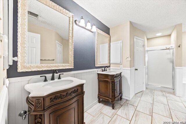 Listing photo id 14 for 7103 Misty Brk