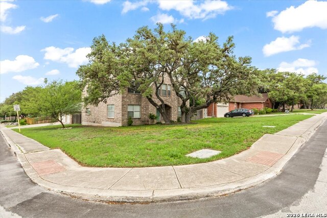 Listing photo id 24 for 7103 Misty Brk