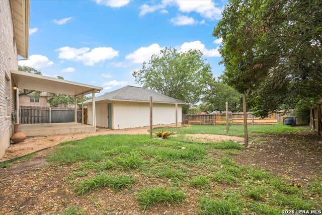 Listing photo id 25 for 7103 Misty Brk