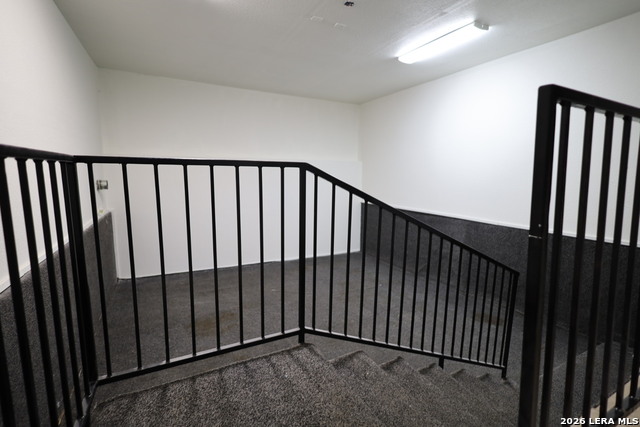 Image 22 of 29 For 8007 Chisos Oak Dr