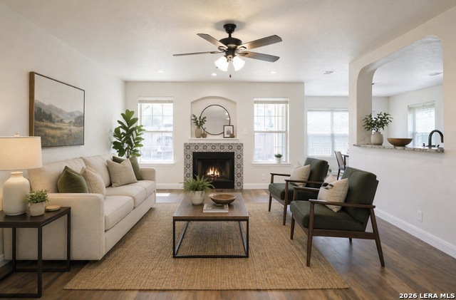 Image 4 of 29 For 8007 Chisos Oak Dr