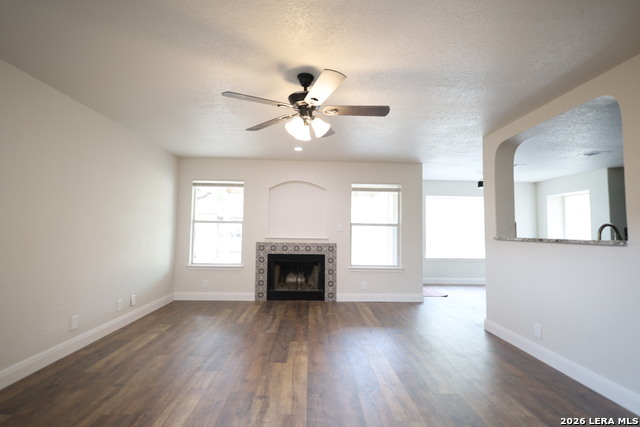 Image 5 of 29 For 8007 Chisos Oak Dr