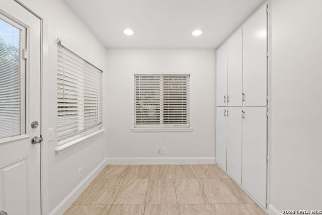 Image 12 of 28 For 12105 Mission Trace