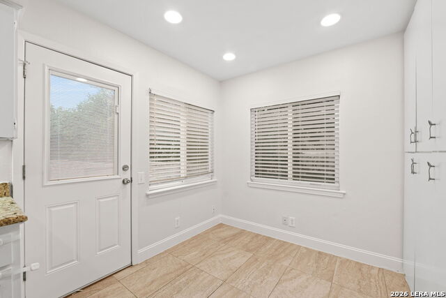 Image 13 of 28 For 12105 Mission Trace