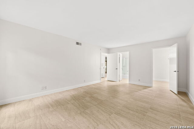 Image 23 of 28 For 12105 Mission Trace