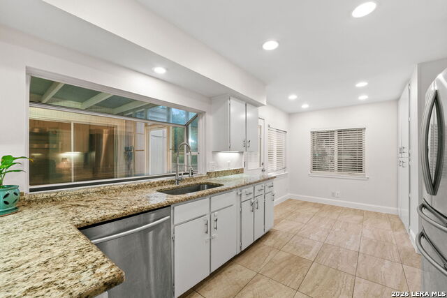 Image 9 of 28 For 12105 Mission Trace