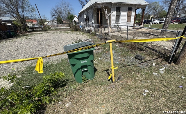 Image 2 of 9 For 309 Montana  