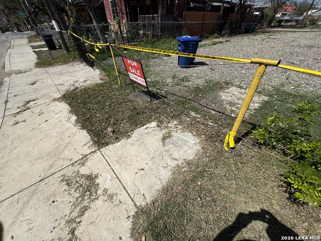 Image 3 of 9 For 309 Montana  