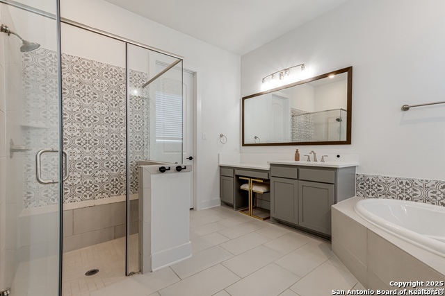 Image 18 of 31 For 8511 Nichols Sky