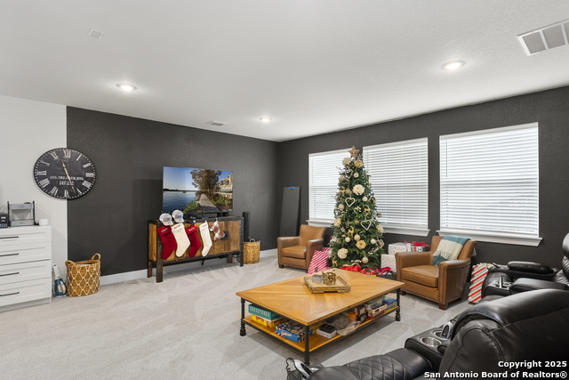 Image 22 of 31 For 8511 Nichols Sky