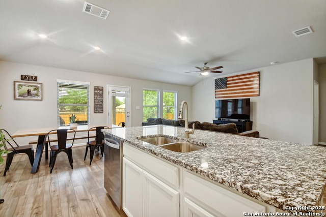 Image 10 of 31 For 3053 Casillero