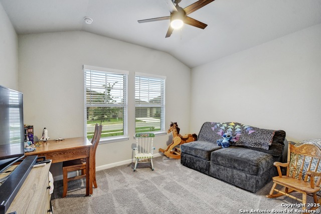 Image 17 of 31 For 3053 Casillero