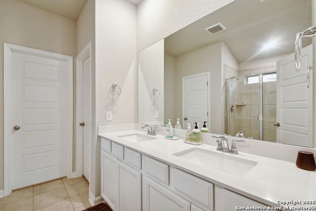 Image 26 of 31 For 3053 Casillero