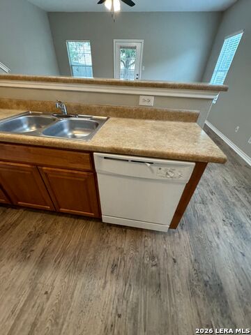 Image 20 of 24 For 7802 Kingsbury Wood  1