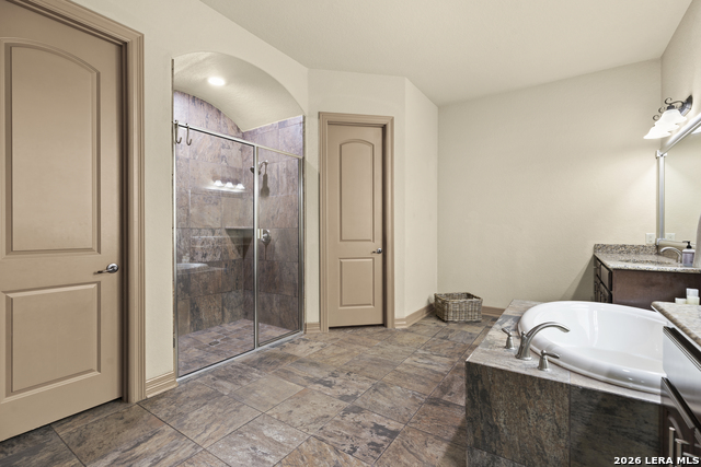 Listing photo id 20 for 18514 Golden Maize