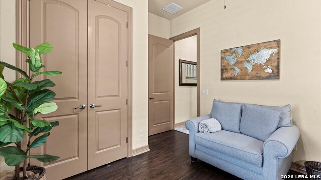 Listing photo id 23 for 18514 Golden Maize