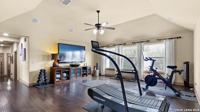 Listing photo id 26 for 18514 Golden Maize