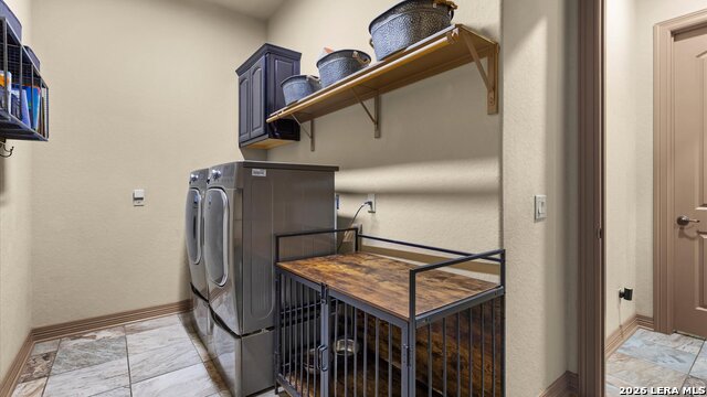 Listing photo id 37 for 18514 Golden Maize