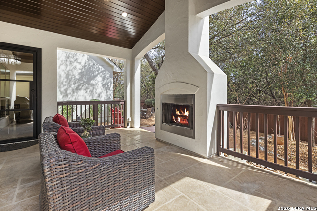 Listing photo id 39 for 18514 Golden Maize