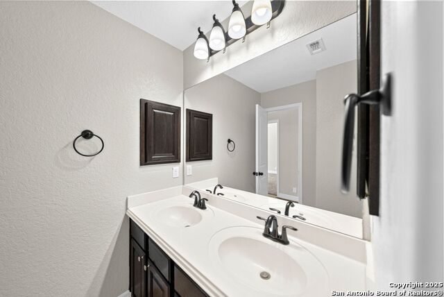 Image 32 of 45 For 2510 Verona Park