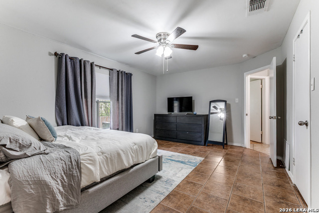 Image 14 of 23 For 13658 Escort Dr